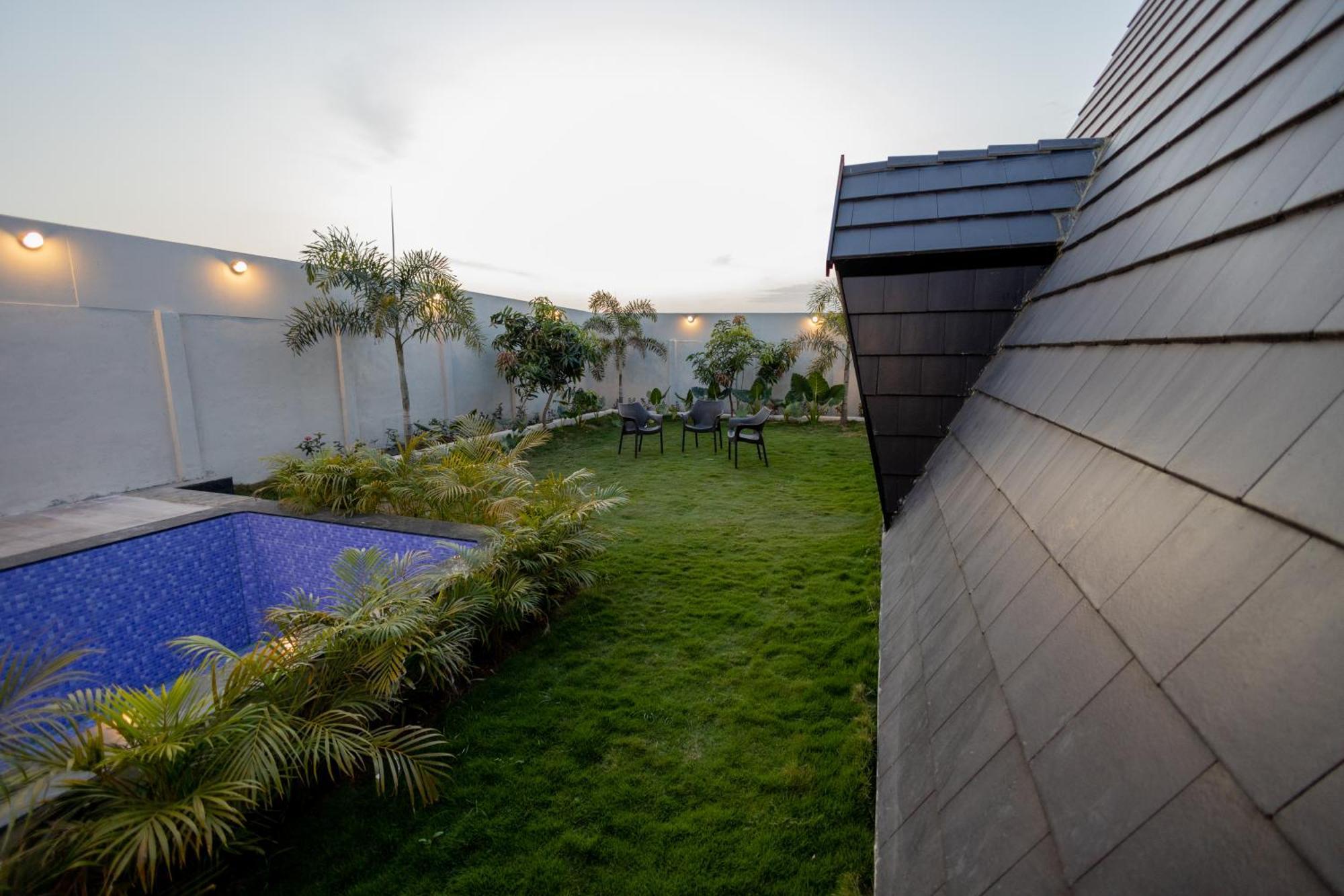 Regenta Resort Vindhyachal, Statue Of Unity Kevadia エクステリア 写真