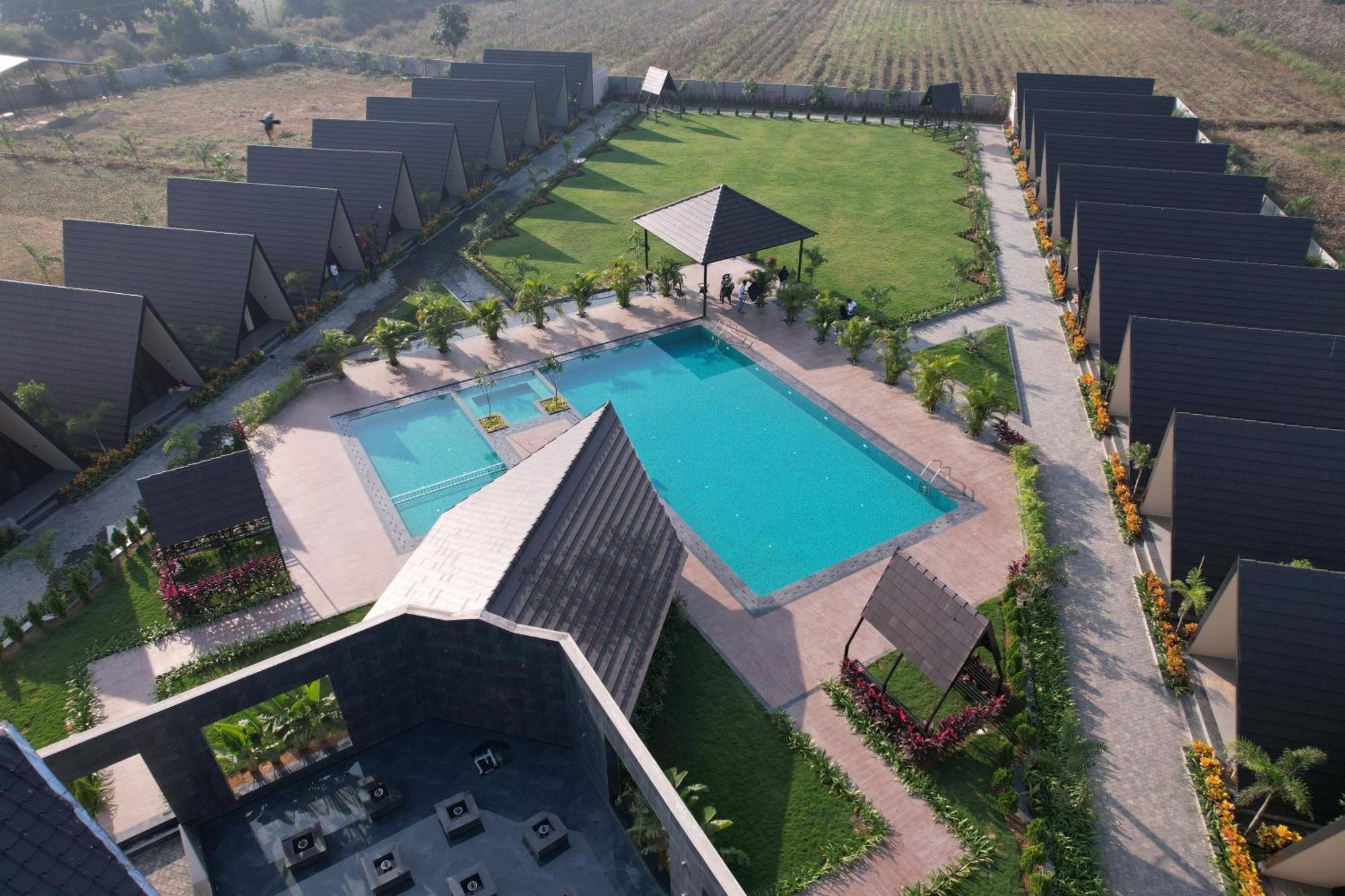Regenta Resort Vindhyachal, Statue Of Unity Kevadia エクステリア 写真