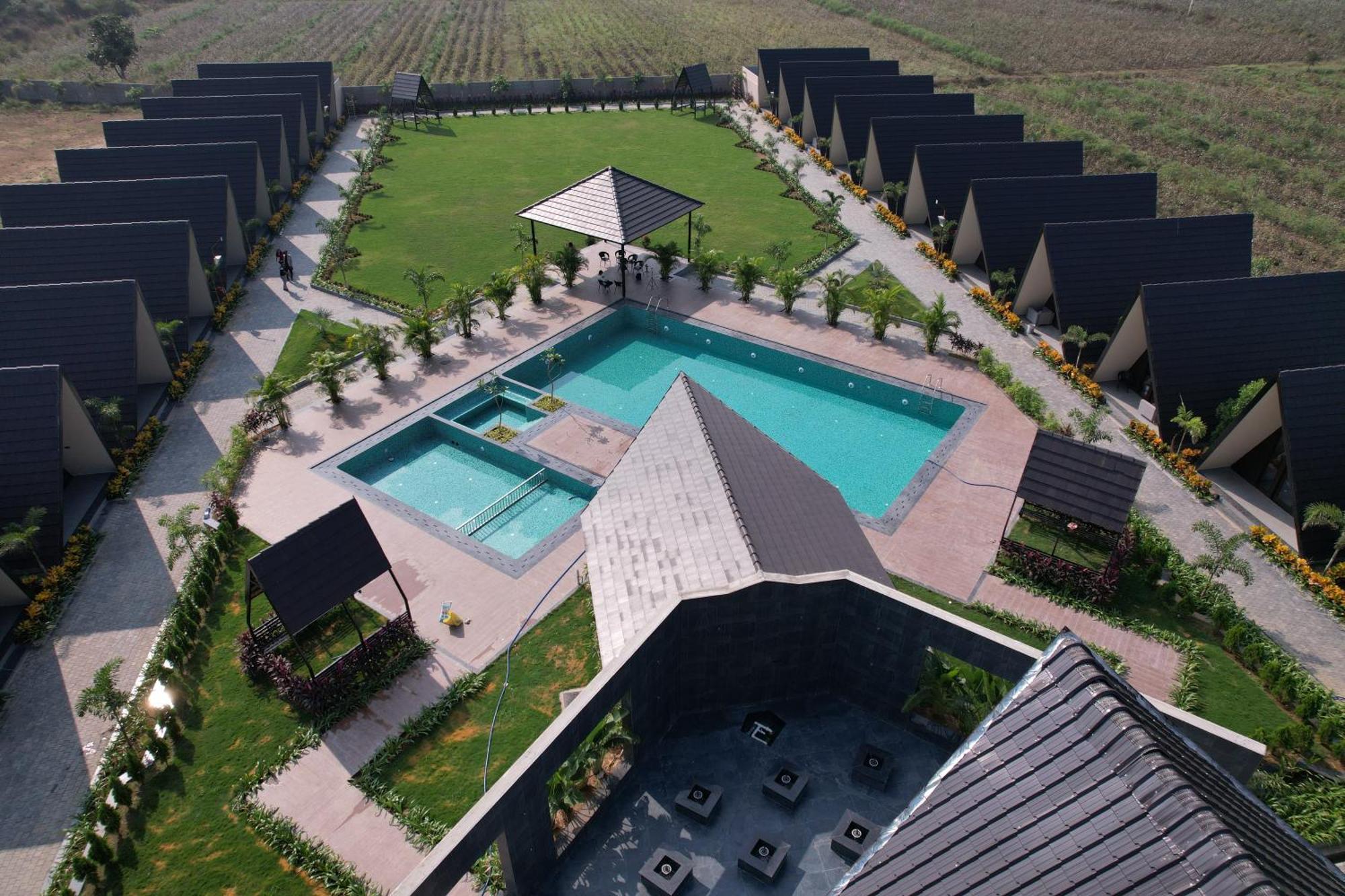 Regenta Resort Vindhyachal, Statue Of Unity Kevadia エクステリア 写真
