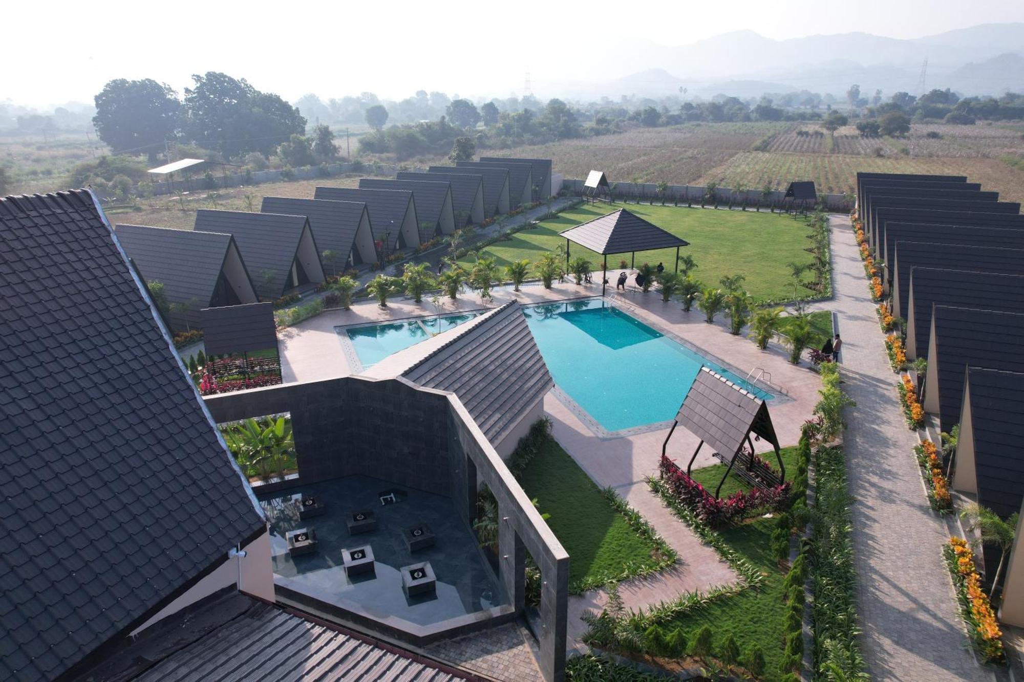 Regenta Resort Vindhyachal, Statue Of Unity Kevadia エクステリア 写真