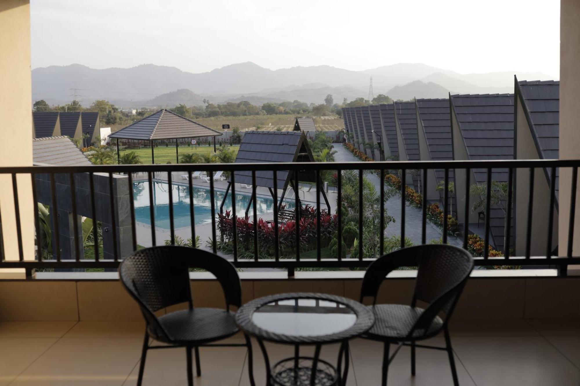 Regenta Resort Vindhyachal, Statue Of Unity Kevadia エクステリア 写真
