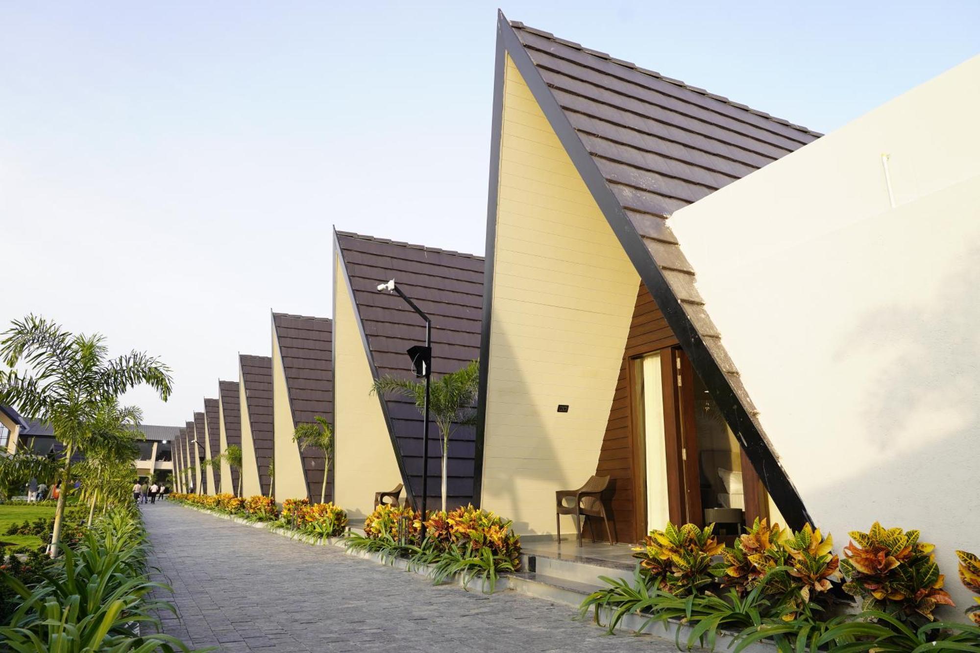 Regenta Resort Vindhyachal, Statue Of Unity Kevadia エクステリア 写真