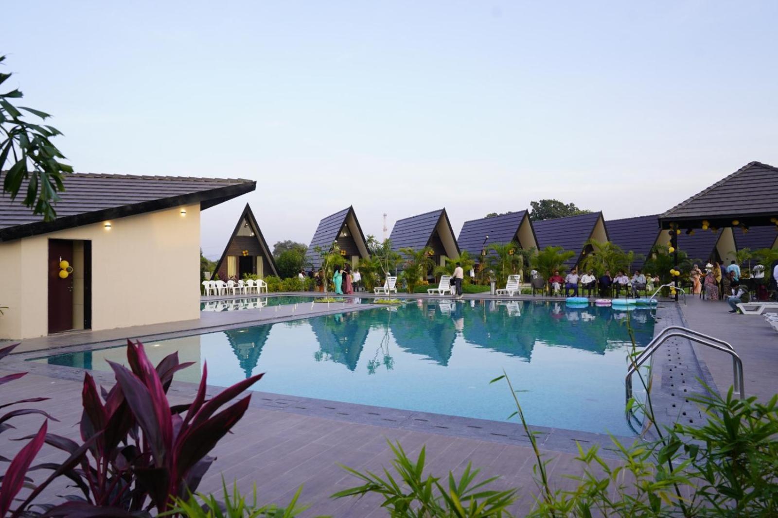 Regenta Resort Vindhyachal, Statue Of Unity Kevadia エクステリア 写真