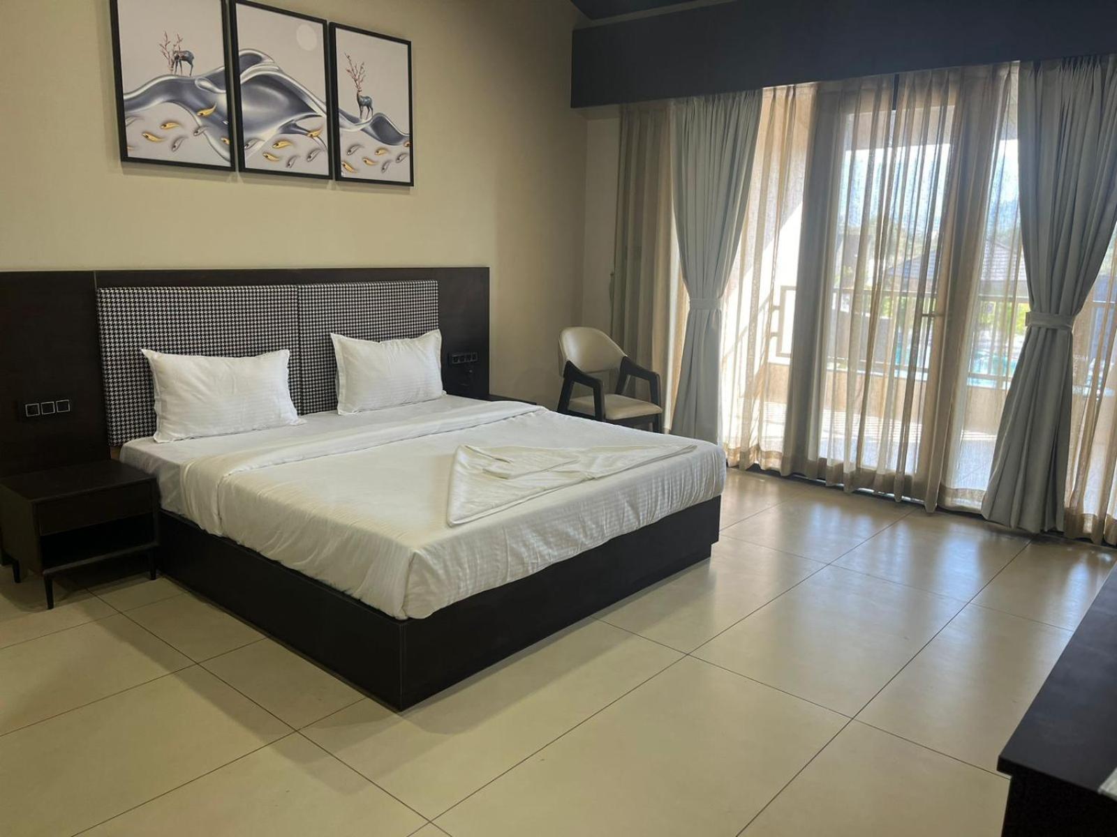 Regenta Resort Vindhyachal, Statue Of Unity Kevadia エクステリア 写真